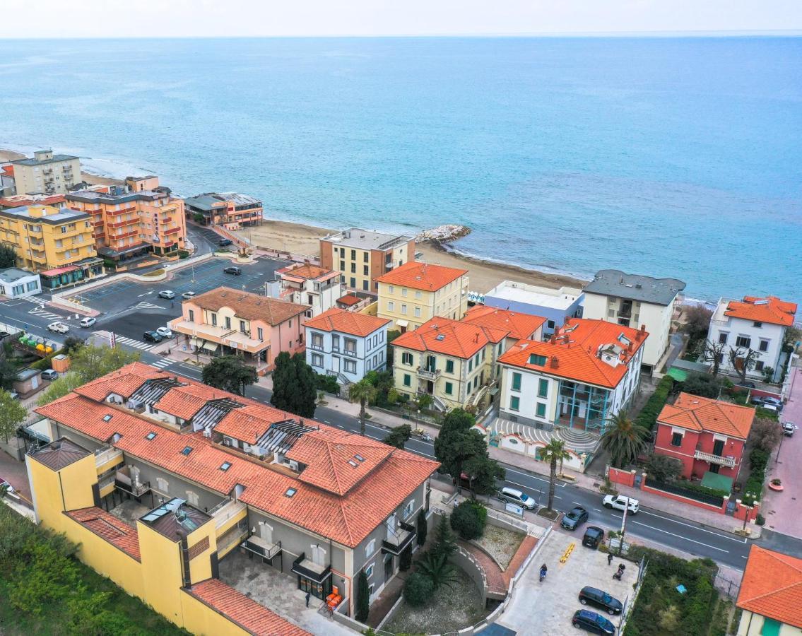 Casa Aurea Tre Posti Letto A 30 Metri Dal Mare Apartment San Vincenzo Ngoại thất bức ảnh